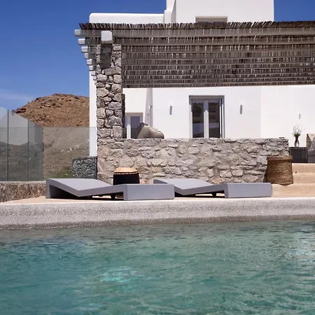 Seaview Pool Near Alemagou