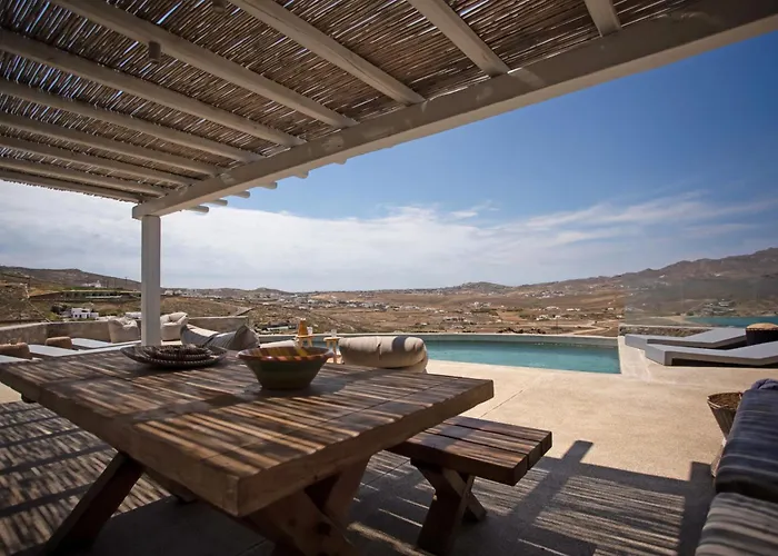 Seaview Pool Near Alemagou Φτελιά