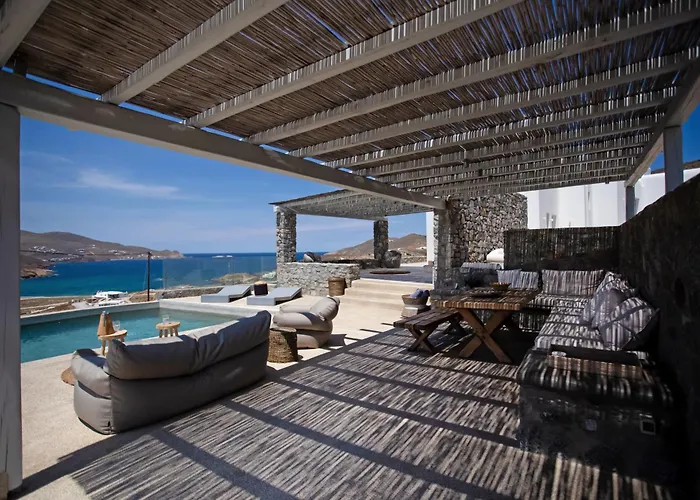 Seaview Pool Near Alemagou *