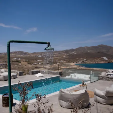 Seaview Pool Near Alemagou *