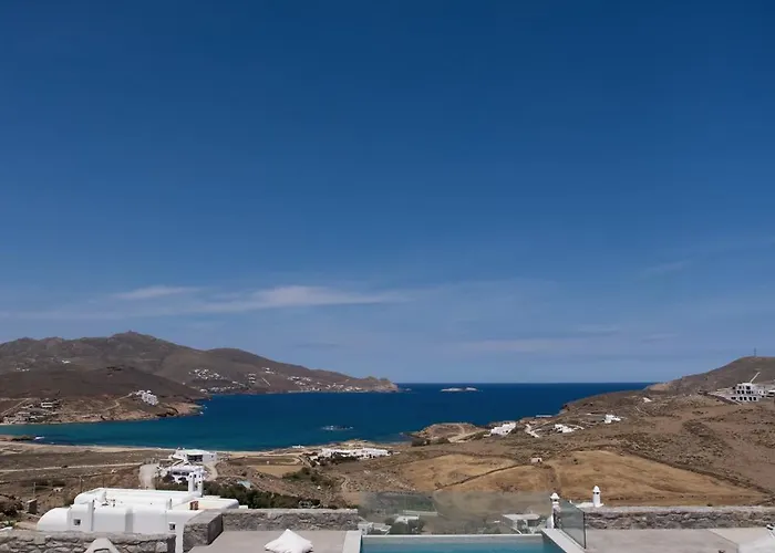 Seaview Pool Near Alemagou