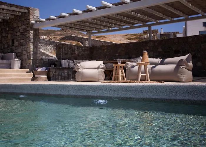 Seaview Pool Near Alemagou